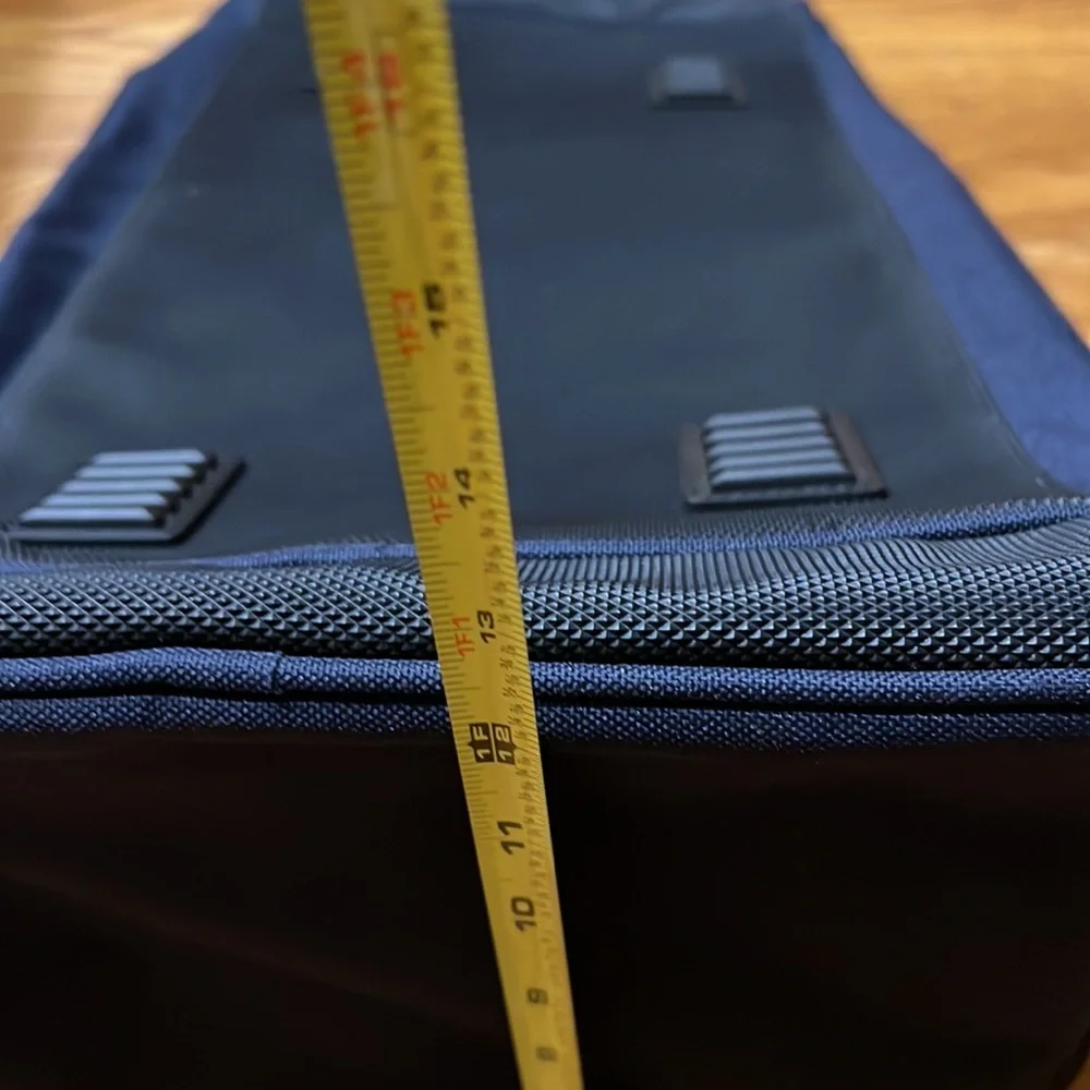 Coronado XL Sports Duffel Bag 23.5” Travel Luggage Blue Gym Tote Nylon‎ EUC